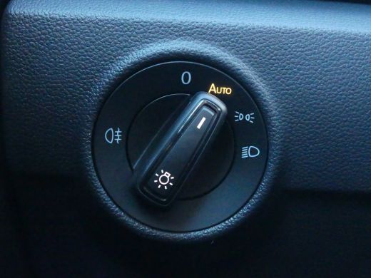 Volkswagen T-Roc 1.0 TSI 110PK Life | ADAPTIVE CRUISE | NAVI | APPLE CARPLAY/ANDROID AUTO | PARKEERSENSOREN V+A | ActivLease financial lease