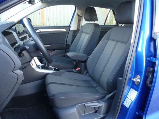 Volkswagen T-Roc 1.0 TSI 110PK Life | ADAPTIVE CRUISE | NAVI | APPLE CARPLAY/ANDROID AUTO | PARKEERSENSOREN V+A | ActivLease financial lease