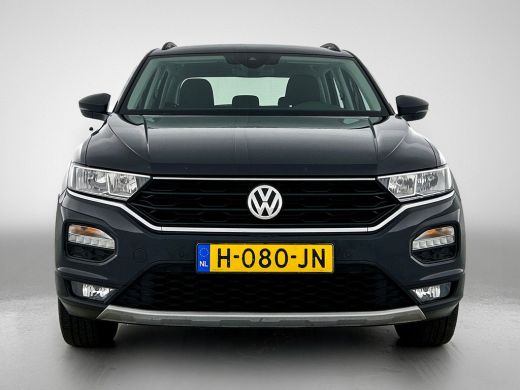 Volkswagen T-Roc 1.0 TSI Style / Navi / Adap-cruise / Trekhaak / Roofrail / Lmv 16" / Multimedia / Apk 02-2026 ActivLease financial lease