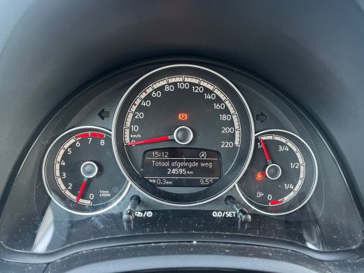 Volkswagen up! 1.0 MPI 65PK | STOELENVERW. | NAVI VIA APP | BLUETOOTH | AIRCO | LED | DAB+ ActivLease financial lease