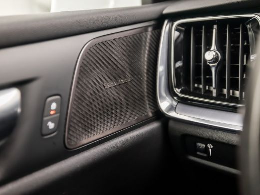 Volvo  V60 2.0 B3 Sport 177Pk Automaat (APPLE CARPLAY, GROOT NAVI, HARMAN/KARDON, LEDER, STUUR/STOELVERWARMI... ActivLease financial lease