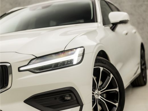 Volvo  V60 2.0 B3 Sport 177Pk Automaat (APPLE CARPLAY, GROOT NAVI, HARMAN/KARDON, LEDER, STUUR/STOELVERWARMI... ActivLease financial lease