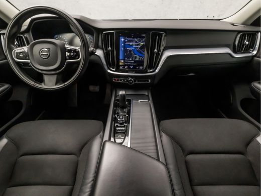 Volvo  V60 2.0 B3 Sport 177Pk Automaat (APPLE CARPLAY, GROOT NAVI, HARMAN/KARDON, LEDER, STUUR/STOELVERWARMI... ActivLease financial lease