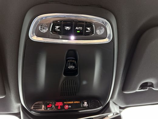 Volvo  V60 2.0 T8 Hybride SOH 94% AWD R-Design / Panoramadak / Leder / Navigatie / Adap. Cruise / Pdc.V+A / ... ActivLease financial lease