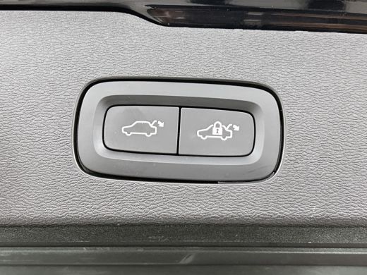 Volvo  V60 2.0 T8 Hybride SOH 94% AWD R-Design / Panoramadak / Leder / Navigatie / Adap. Cruise / Pdc.V+A / ... ActivLease financial lease