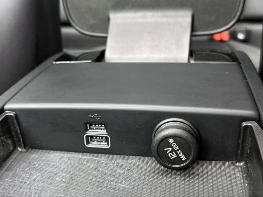 Volvo  V60 2.0 T8 Hybride SOH 94% AWD R-Design / Panoramadak / Leder / Navigatie / Adap. Cruise / Pdc.V+A / ... ActivLease financial lease