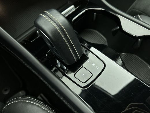 Volvo  XC40 Recharge 78KWH. SOH 91% AWD R-Design / Pdc.+Camera / 1/2 Leder / Stoel-Stuurverwarming / Navigati... ActivLease financial lease
