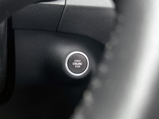 Volvo  XC40 T4 Hybride SOH 98% R-Design Expression / Panoramadak / Navigatie / Xenon / Pdc. / Airco-ecc./ Rad... ActivLease financial lease