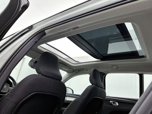 Volvo  XC40 T4 Hybride SOH 98% R-Design Expression / Panoramadak / Navigatie / Xenon / Pdc. / Airco-ecc./ Rad... ActivLease financial lease