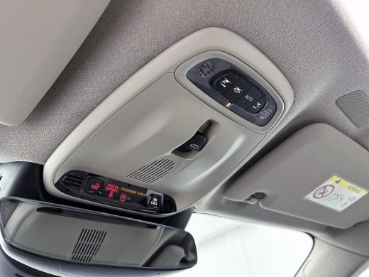 Volvo  XC40 T5 180PK Hybride SOH 91% Inscription / Panoramadak / Leder / Trekhaak / airco-ecc./ Stuurverwarmi... ActivLease financial lease