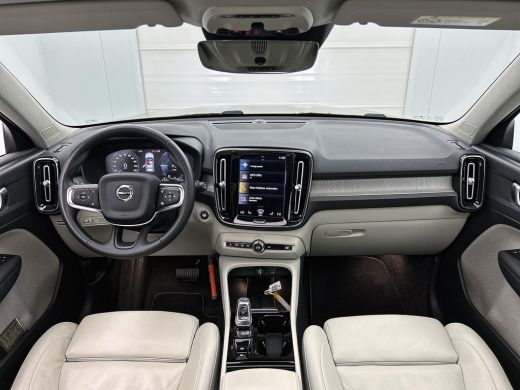 Volvo  XC40 T5 180PK Hybride SOH 91% Inscription / Panoramadak / Leder / Trekhaak / airco-ecc./ Stuurverwarmi... ActivLease financial lease
