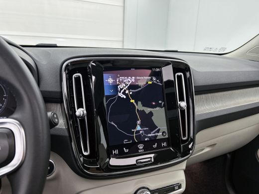 Volvo  XC40 T5 180PK Hybride SOH 91% Inscription / Panoramadak / Leder / Trekhaak / airco-ecc./ Stuurverwarmi... ActivLease financial lease