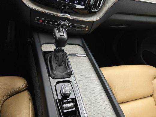 Volvo  XC60 T5 AWD 251PK Inscription / Leder / Navigatie /  Winter Line / Business Pack Connect / Intellisafe... ActivLease financial lease