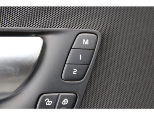 Volvo  XC60 T6 Recharge Plus | 21" | 360 Camera | Elektr. verst. stoelen | Panoramadak | Adaptieve Cruise | B... ActivLease financial lease