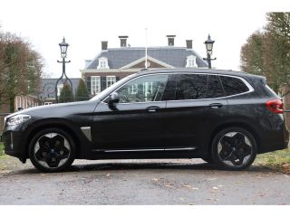 BMW iX3 High Executive 80 kWh | NL-AUTO! | 1E EIGENAAR! | DODE HOEK | ADAPTIVE CRUISE | PANODAK | CAMERA ...
