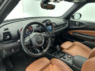 Mini Clubman 1.5 136Pk Automaat Cooper Edition / Panoramadak / Airco-ecc./ Navigatie / Leder / Xenon / Apk 08-...