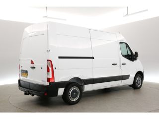 Renault Master T33 2.3 dCi 146PK L2H2 | Airco | Camera | Cruise | 3-Zits | Trekh. | Navi | Stoelverw.