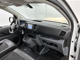 Toyota ProAce Extra Range 75KWh +/-330KM / 3Pers. / Navigatie / Airco / Bedrijfswagen inrichting / Apk 02-2027