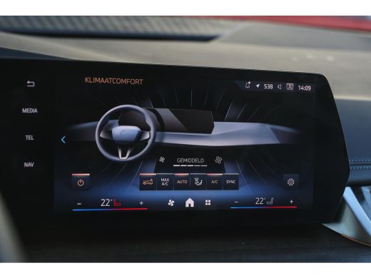 BMW 2 Serie 218i Luxury Line Automaat / Achteruitrijcamera / Comfort Access / Adaptieve LED / Stoelverwarming ActivLease financial lease