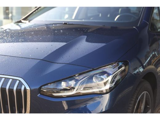 BMW 2 Serie 218i Luxury Line Automaat / Achteruitrijcamera / Comfort Access / Adaptieve LED / Stoelverwarming ActivLease financial lease
