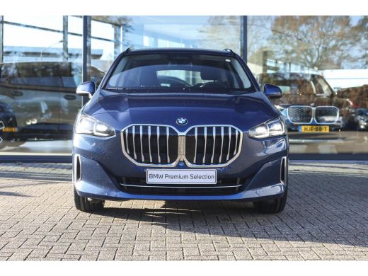 BMW 2 Serie 218i Luxury Line Automaat / Achteruitrijcamera / Comfort Access / Adaptieve LED / Stoelverwarming ActivLease financial lease