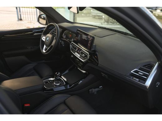 BMW X3 xDrive30e High Executive Automaat / Trekhaak / Sportstoelen / Adaptieve LED / Parking Assistant P... ActivLease financial lease