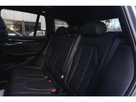 BMW X3 xDrive30e High Executive Automaat / Trekhaak / Sportstoelen / Adaptieve LED / Parking Assistant P... ActivLease financial lease