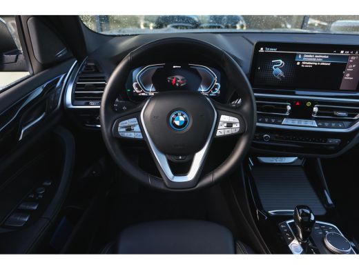 BMW X3 xDrive30e High Executive Automaat / Trekhaak / Sportstoelen / Adaptieve LED / Parking Assistant P... ActivLease financial lease