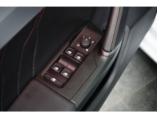 CUPRA Leon Sportstourer 1.4 VZ e-Hybrid 245PK ActivLease financial lease