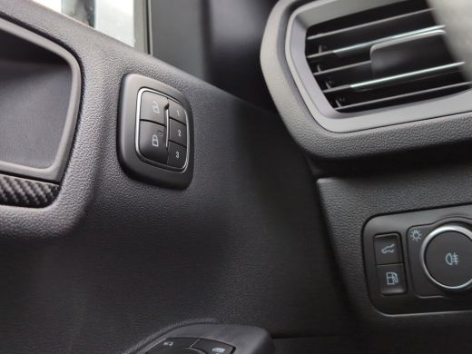 Ford Kuga 2.5 PHEV ST-Line X | Audio installatie premium | Bots herkenning en activatie | Bots waarschuwing... ActivLease financial lease