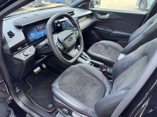 Ford Puma 1.0 EcoBoost Hybrid ST-Line X Automaat 125pk | Driver Assistance pack | Winter pack | Panorama Dak ActivLease financial lease