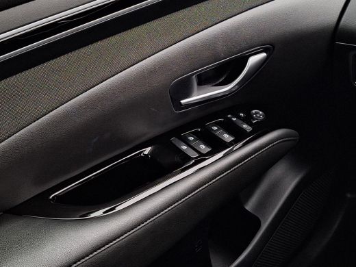 Hyundai Tucson 1.6 T-GDI PHEV Comfort 4WD | Trekhaak | Apple Carplay/Android Auto | Stoel/stuurverwarming | Clim... ActivLease financial lease