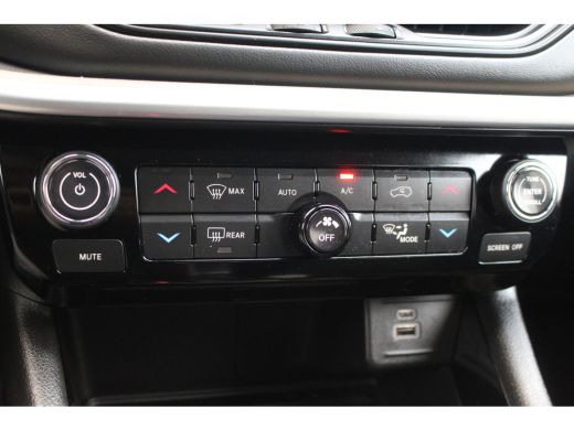 Jeep Compass 4xe 240 PK Plug-in Hybrid Electric Limited | ACC | Camera | Keyless | Adaptive Cruise | Led | Car... ActivLease financial lease