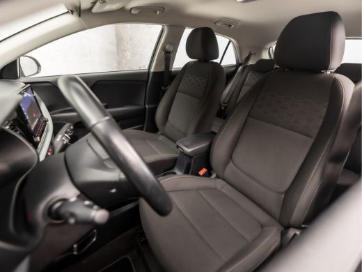 Kia Rio 1.0 T-GDi MHEV DynamicLine (APPLE CARPLAY, NAVIGATIE, CAMERA, KEYLESS, SPORTSTOELEN, LED KOPLAMPE... ActivLease financial lease