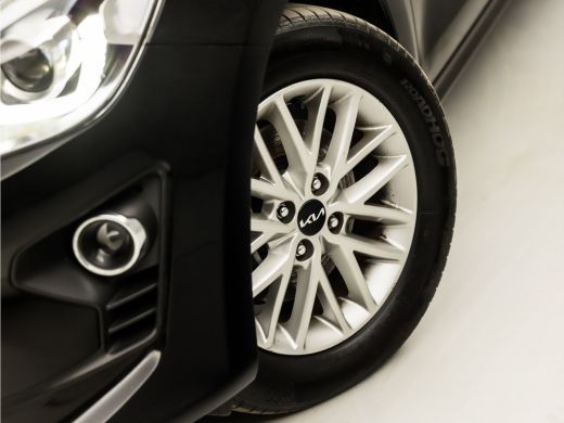 Kia Rio 1.0 T-GDi MHEV DynamicLine (APPLE CARPLAY, NAVIGATIE, CAMERA, KEYLESS, SPORTSTOELEN, LED KOPLAMPE... ActivLease financial lease