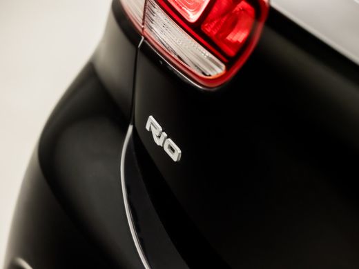 Kia Rio 1.0 T-GDi MHEV DynamicLine (APPLE CARPLAY, NAVIGATIE, CAMERA, KEYLESS, SPORTSTOELEN, LED KOPLAMPE... ActivLease financial lease