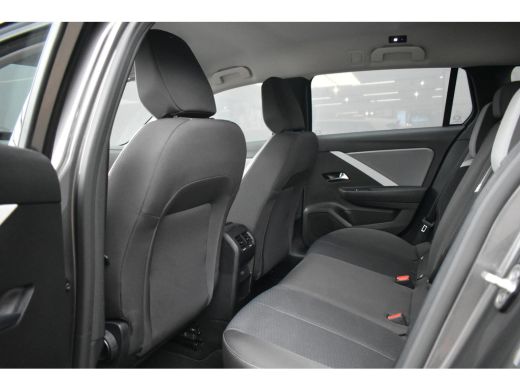 Opel Astra Sports Tourer 1.6 Turbo Plug-In Hybrid 180pk | Afn. Trekhaak | Navigatie by App | Climate Control... ActivLease financial lease