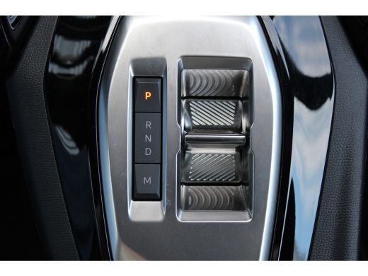 Peugeot 2008 1.2 HYBRID 136PK ACTIVE AUTOMAAT / NAVI / CLIMA / LED / PDC / CRUISECONTROL / 1E EIGENAAR / NIEUW... ActivLease financial lease