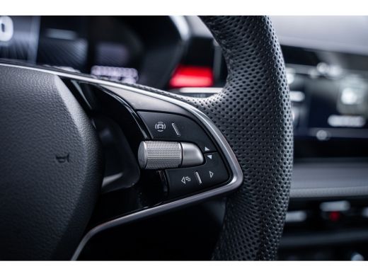 Skoda Fabia 1.0 TSI DSG Monte Carlo | Achteruitrijcamera | Afwijkende dakkleur | Airco (automatisch) ActivLease financial lease