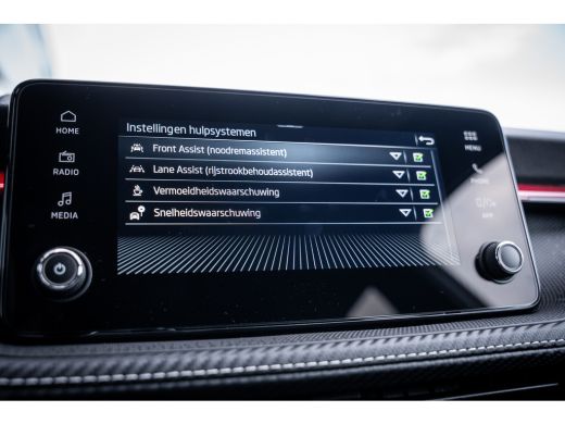 Skoda Fabia 1.0 TSI Monte Carlo | Achteruitrijcamera | Afwijkende dakkleur | Airco (automatisch) ActivLease financial lease