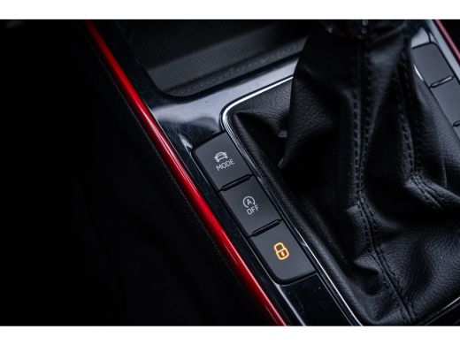 Skoda Fabia 1.0 TSI Monte Carlo | Achteruitrijcamera | Afwijkende dakkleur | Airco (automatisch) ActivLease financial lease