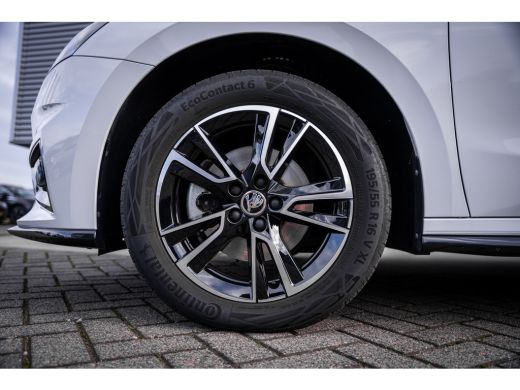 Skoda Fabia 1.0 TSI Monte Carlo | Achteruitrijcamera | Afwijkende dakkleur | Airco (automatisch) ActivLease financial lease