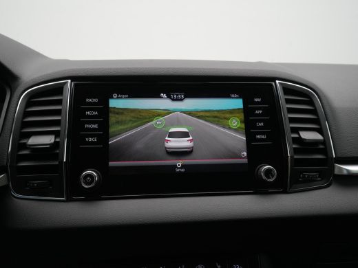 Skoda Karoq 1.0 TSI 115pk Business Edition Plus Navigatie Stoelverwarming Camera Clima Carplay 42 ActivLease financial lease