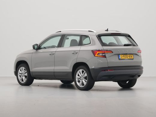 Skoda Karoq 1.0 TSI 115pk Business Edition Plus Navigatie Stoelverwarming Camera Clima Carplay 42 ActivLease financial lease