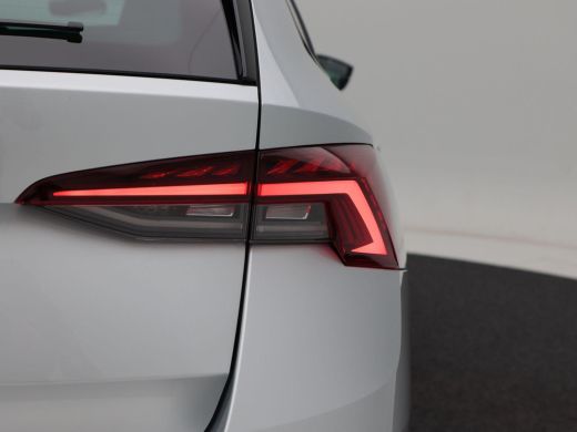 Skoda Octavia Combi 1.4 TSi 245 Pk Automaat RS iV PHEV Business | Adaptive Cruise | CarPlay | Navigatie | Panor... ActivLease financial lease