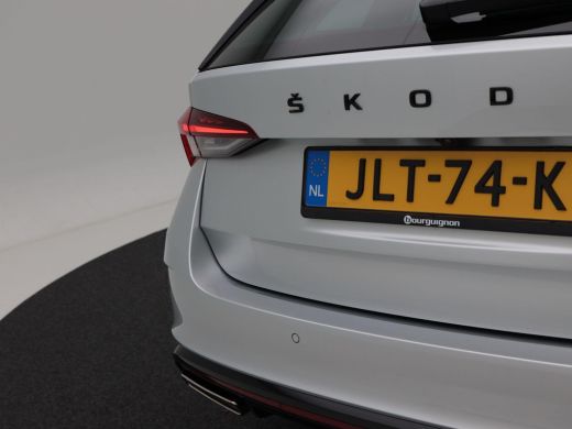 Skoda Octavia Combi 1.4 TSi 245 Pk Automaat RS iV PHEV Business | Adaptive Cruise | CarPlay | Navigatie | Panor... ActivLease financial lease