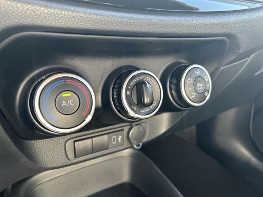 Toyota Aygo 1.0 VVT-i MT Play ActivLease financial lease