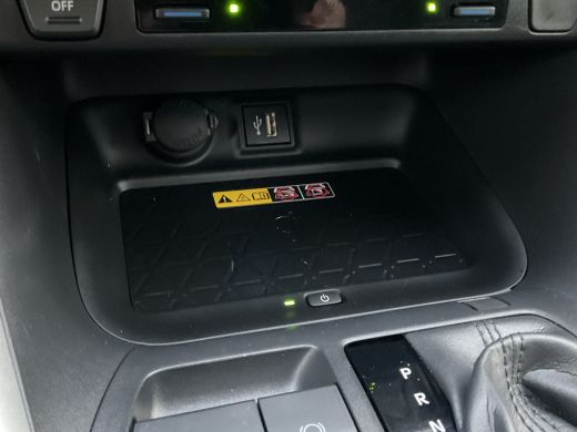 Toyota RAV4 2.5 Hybrid AWD Executive Premium Pack Pano.dak Leer 4x4 DAB ActivLease financial lease