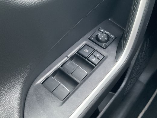 Toyota RAV4 2.5 Hybrid AWD Executive Premium Pack Pano.dak Leer 4x4 DAB ActivLease financial lease