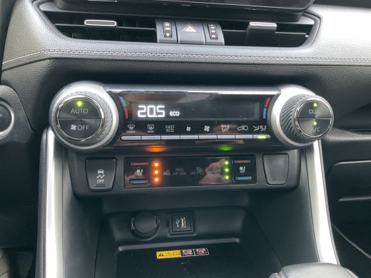 Toyota RAV4 2.5 Hybrid AWD Executive Premium Pack Pano.dak Leer 4x4 DAB ActivLease financial lease